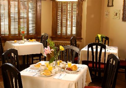 Auberge Montebello Hotellerie Champetre 04.[2]